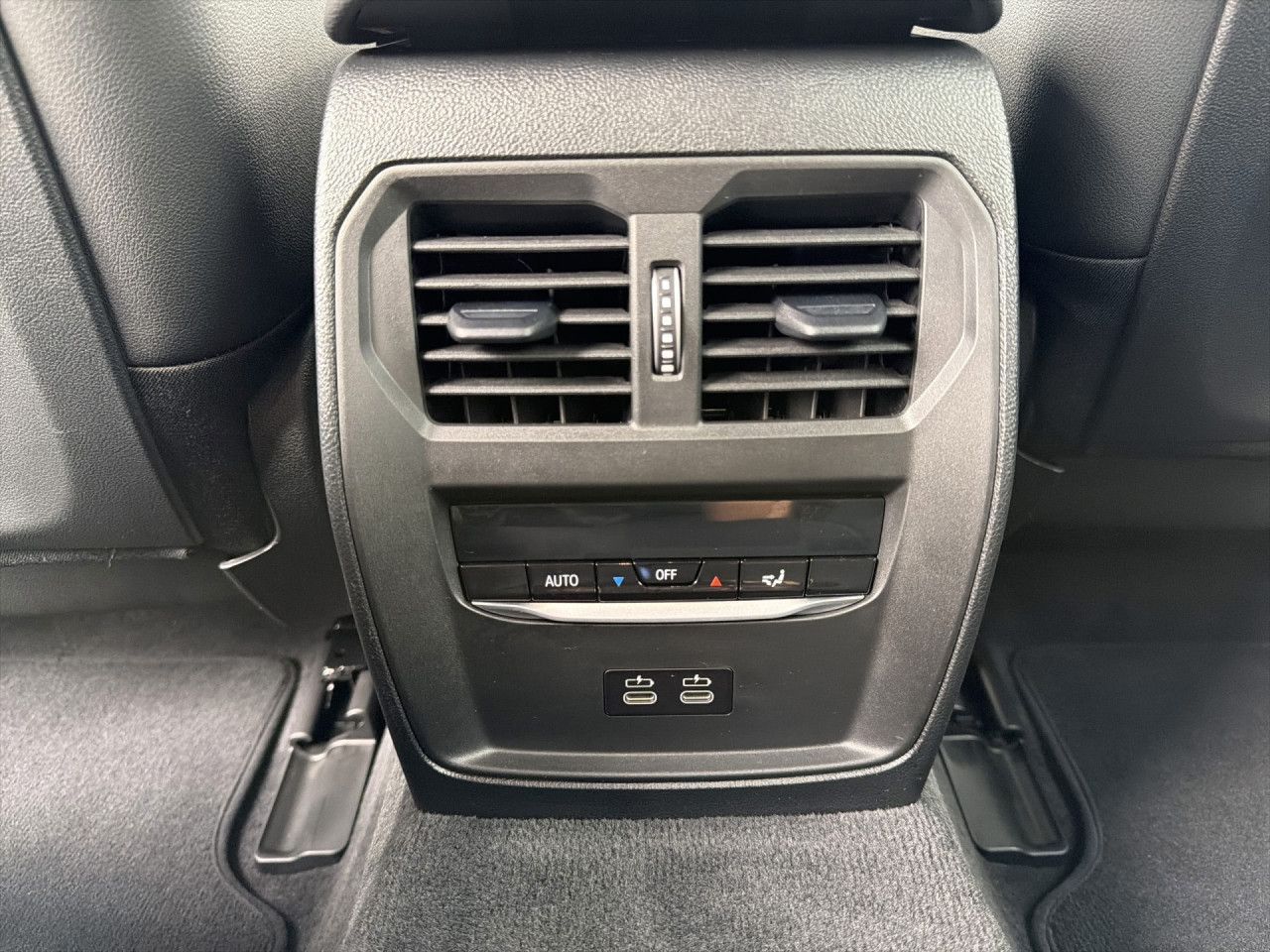 BMW i4 - Bild 13