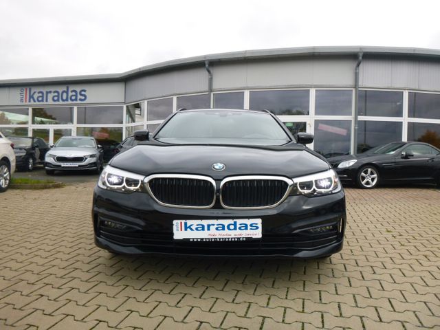 Fahrzeugabbildung BMW 520d Touring Sport Line>AUT/Sport-Line/PANO/NAV<