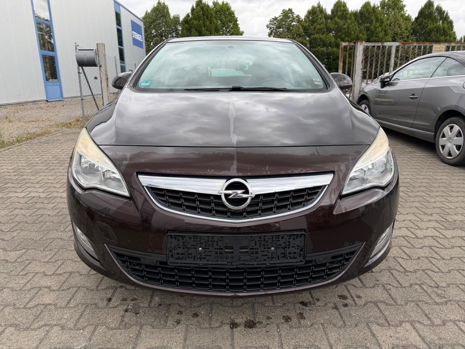 Opel Astra J Lim. 5-trg. 150 Jahre Opel
