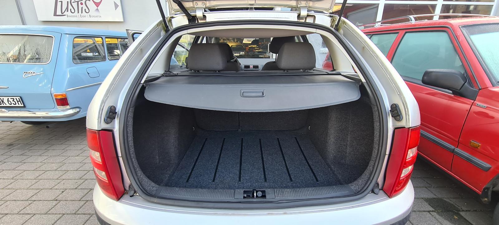 Skoda Fabia 2004 — photo 13