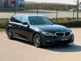 BMW 320 d Touring *M-PAKET*LEDER*HUD*KAMERA*AHK*LED* - BMW 320: 320d M Paket