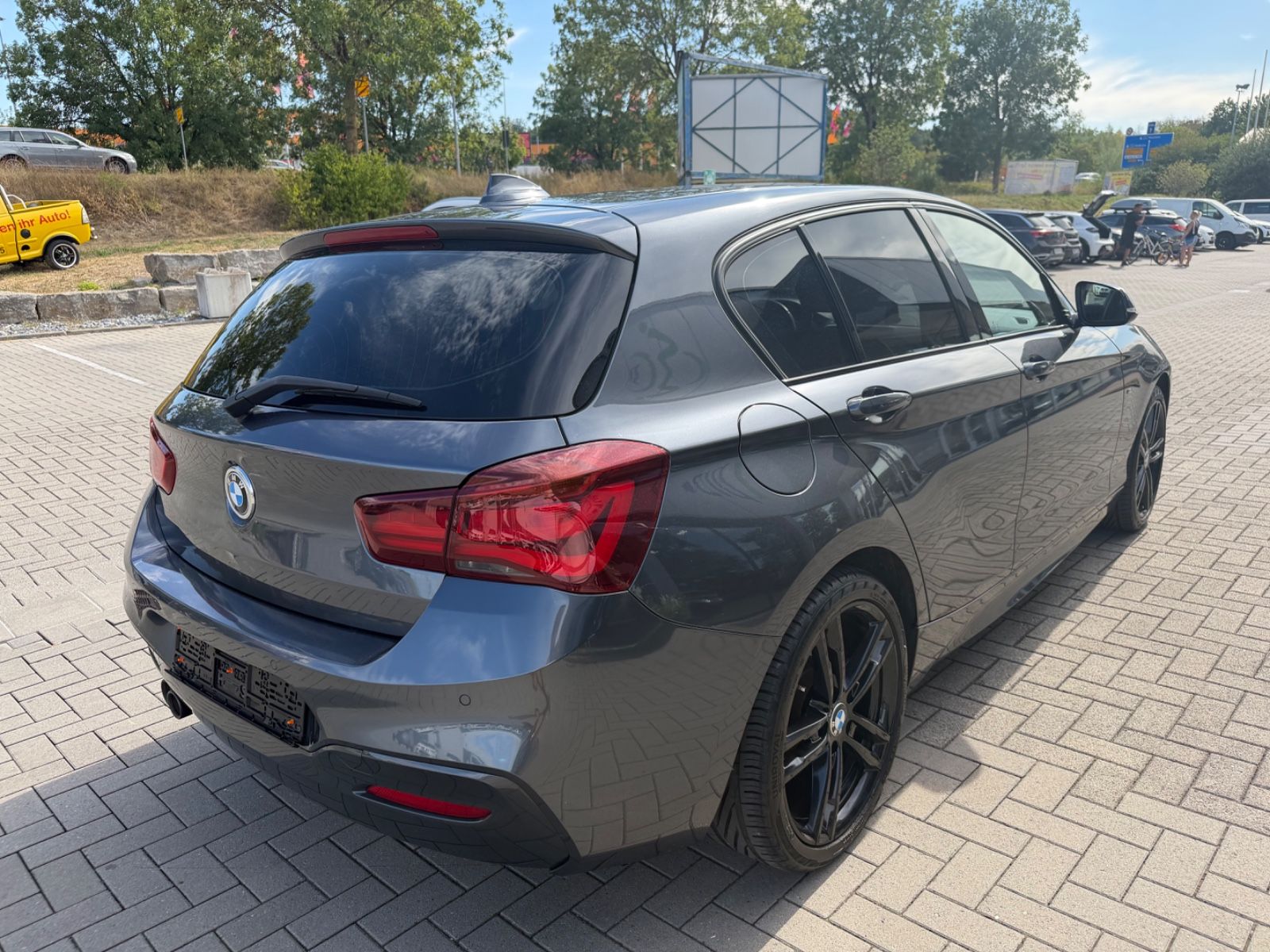 BMW 120 i Edition M Sport Shadow Navi SHZ Klima foto 5