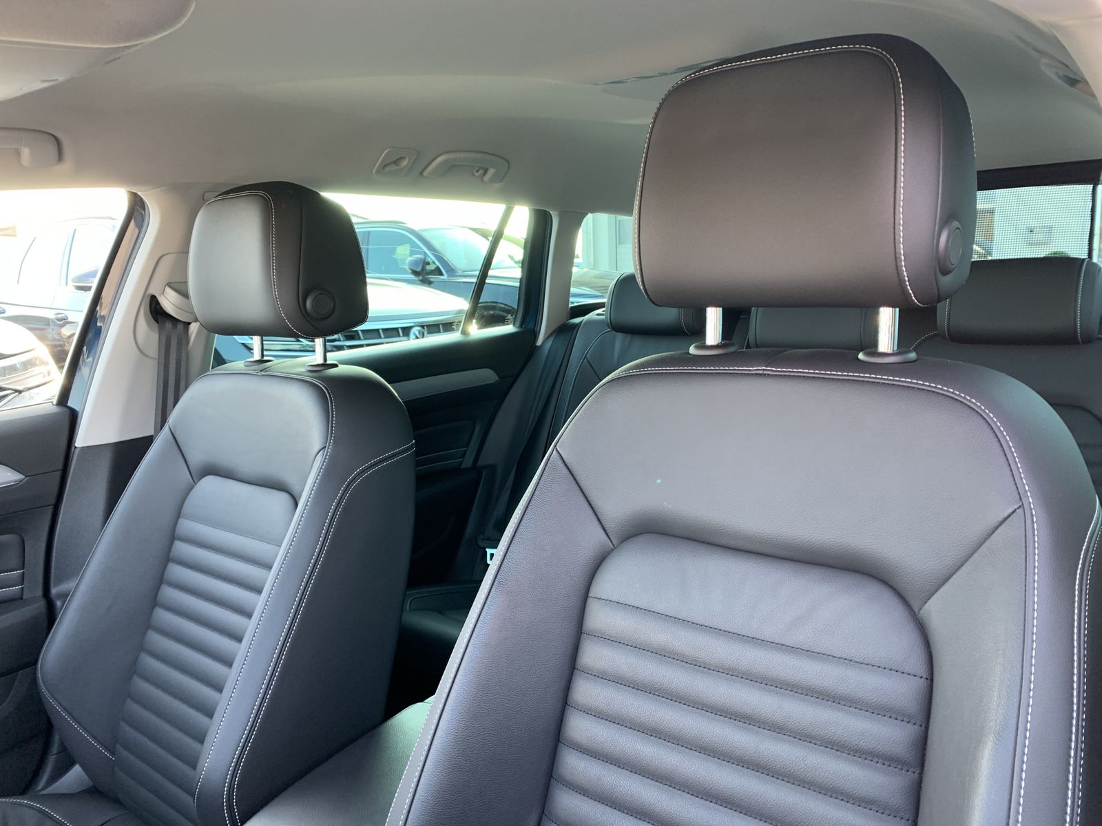 Fahrzeugabbildung Volkswagen Passat Variant 2.0 TDI*Leder*IQ.LIGHT*Cam*Leder*