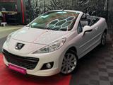 Peugeot 207 CC Cabrio-Coupe Platinum*Automatik* - gebrauchte Peugeot 207 aus dem Jahr 2010