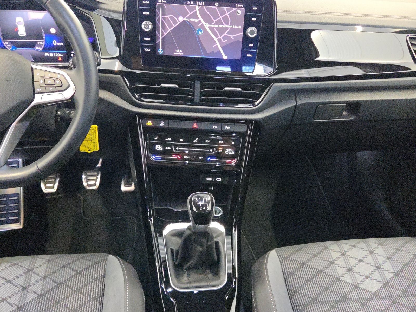 Volkswagen T-Roc - Bild 8