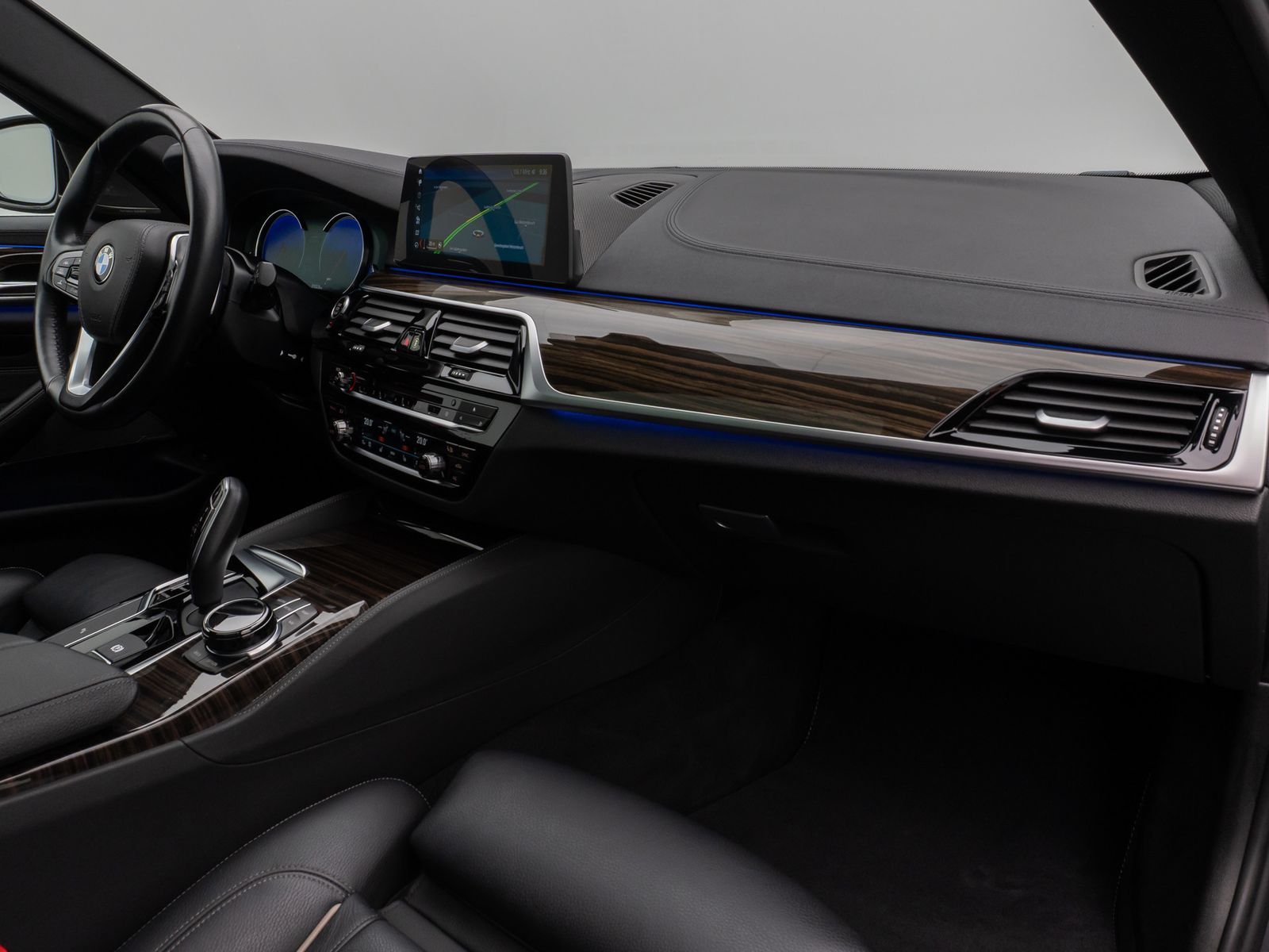 Fahrzeugabbildung BMW 540i xD Luxury Line Panorama Kamera HUD DAB H/K
