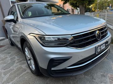 Volkswagen Tiguan - 3