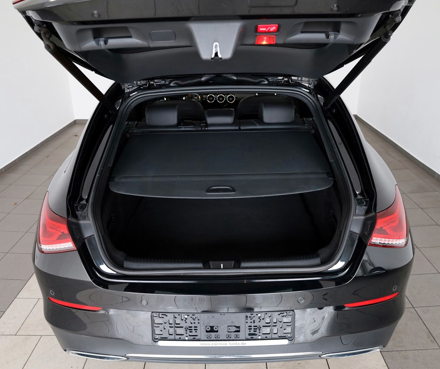 Fahrzeugabbildung Mercedes-Benz CLA 200 SB Progressive T.Leder,Navi,LED,SH,SR+WR