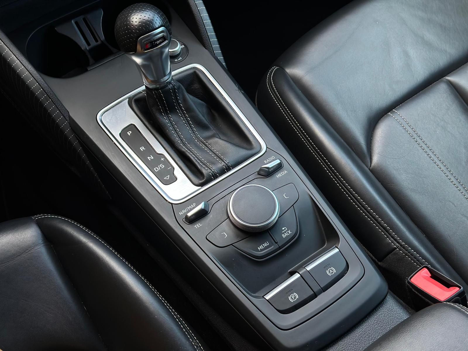 AUDI Q2 1.4TFSI S LINE CARBON* LED#SHZ#NAVI#TEMPO#PDC - Image 14