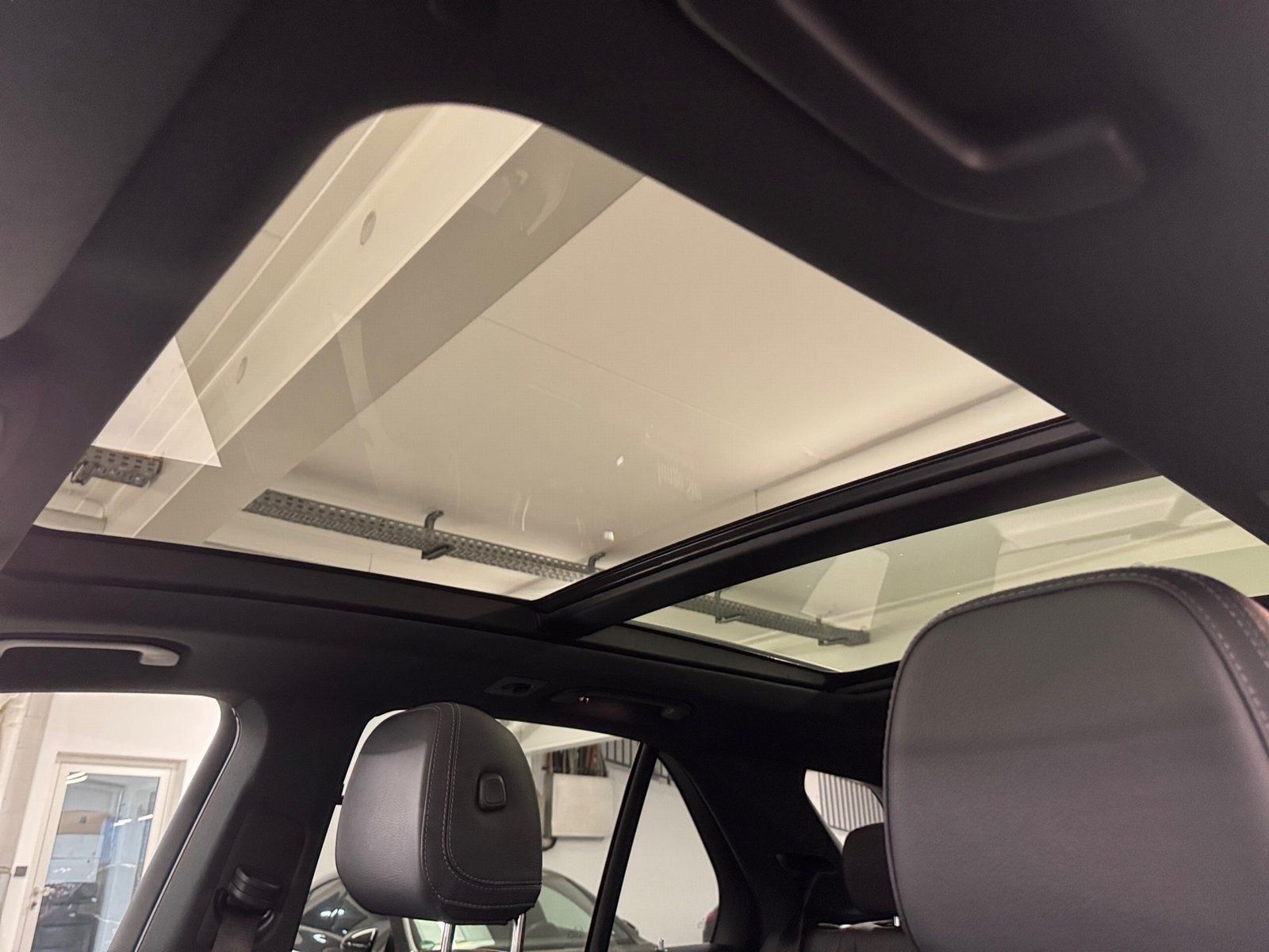 Fahrzeugabbildung Mercedes-Benz GLE 400 d 4M*AMG*Airmatic*Pano*360*AHK*Multibeam