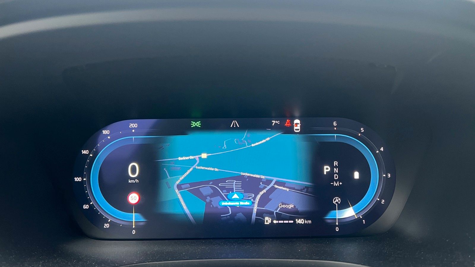 Fahrzeugabbildung Volvo V60 B4 CC Ultimate AWD*B&W*360°*SH*Massage*