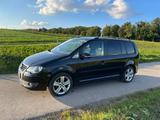 Volkswagen Touran 1.4 TSI Freestyle, 103kW/140PS, schwarz - Volkswagen Touran: Tsi 140 Ps