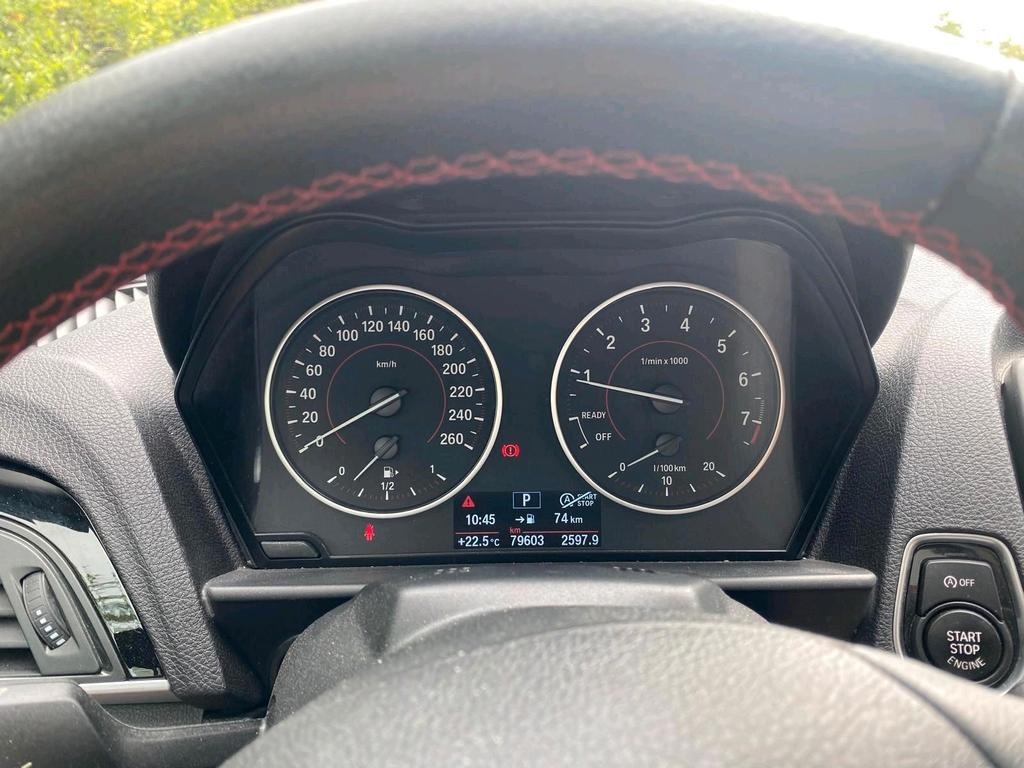 BMW 220