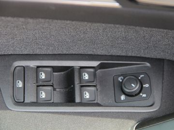 Volkswagen Touran Move Comfortline KLIMA LED NAVI ALU