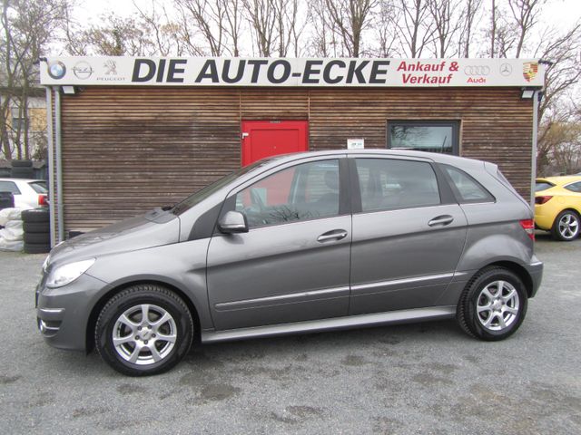 Mercedes-Benz B 180 / Klima / Navi / 45060 km