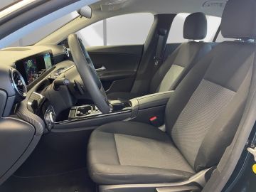 Mercedes CLA 180 Shooting Brake - 5