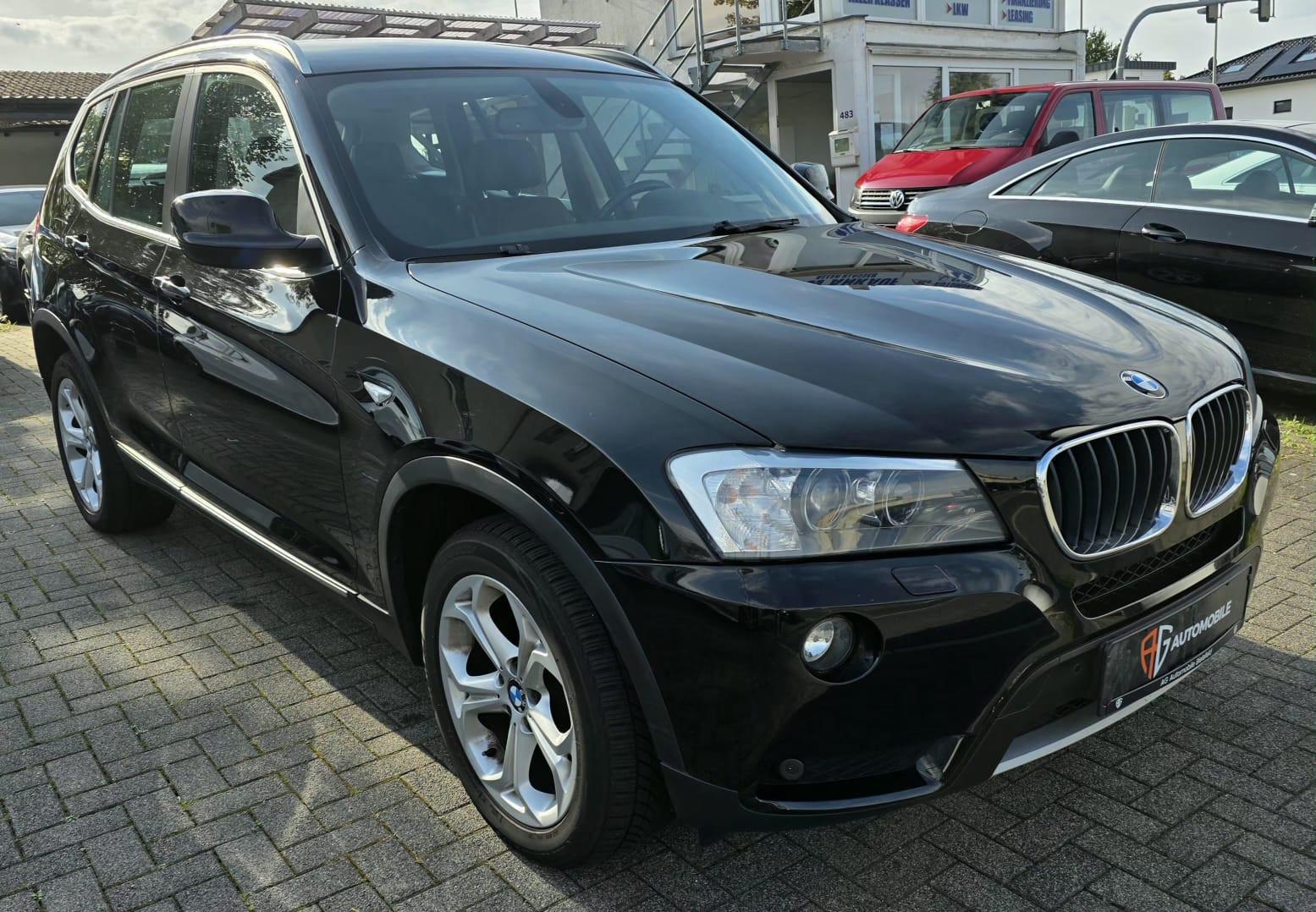 BMW X3 xDrive 20 i"Xenonscheinwerfer"