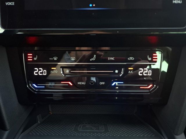 PASSAT VARIANT 2.0 TDI DSG BUSINESS LED+NAVI+ACC