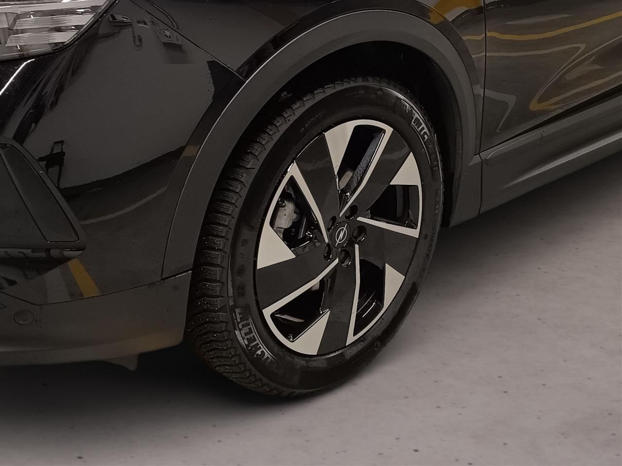 Fahrzeugabbildung Opel Grandland 1.2 48V Mild-Hybrid 100 kW GS