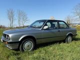 BMW 318i Oldtimer - BMW 318 aus 1988