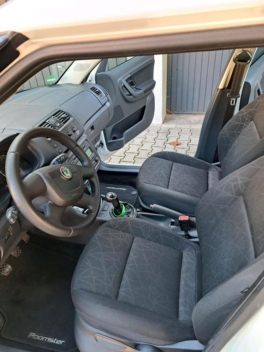 Skoda Roomster 2012 — photo 5