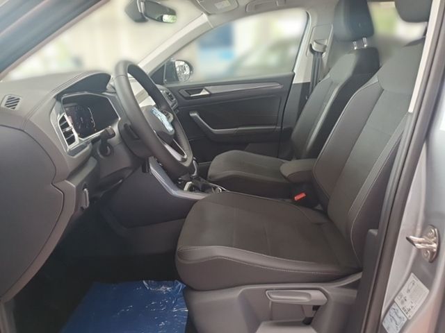 Fahrzeugabbildung Volkswagen T-Roc  1.5 TSI DSG Style AHK LED NAVI PDC SHZ