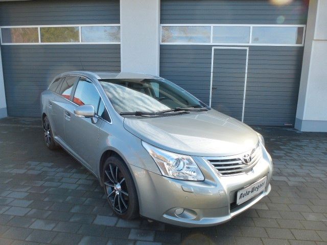 Toyota Avensis 1.8 Kombi Executive Leder Xenon Scheckh.