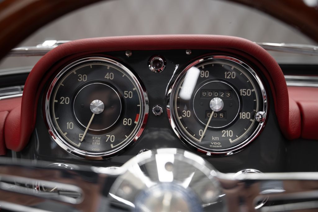 190 SL Cabriolet Baujahr 1955/56 Grau / Rot - Bild 24