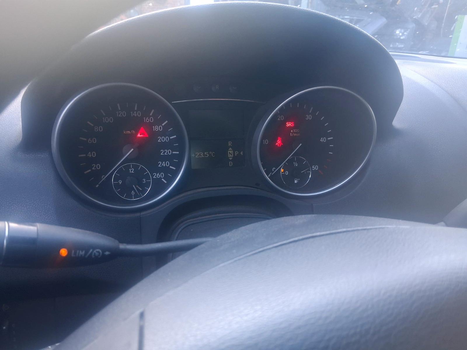 Mercedes-Benz ML280 2005 — photo 11