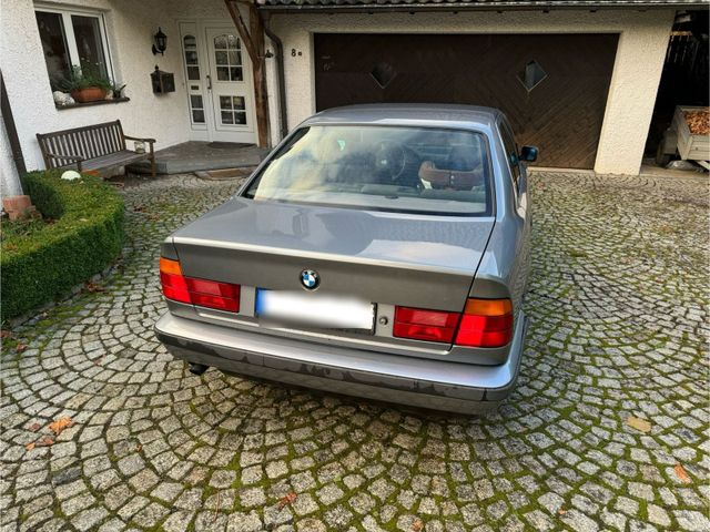 BMW E34 520 i