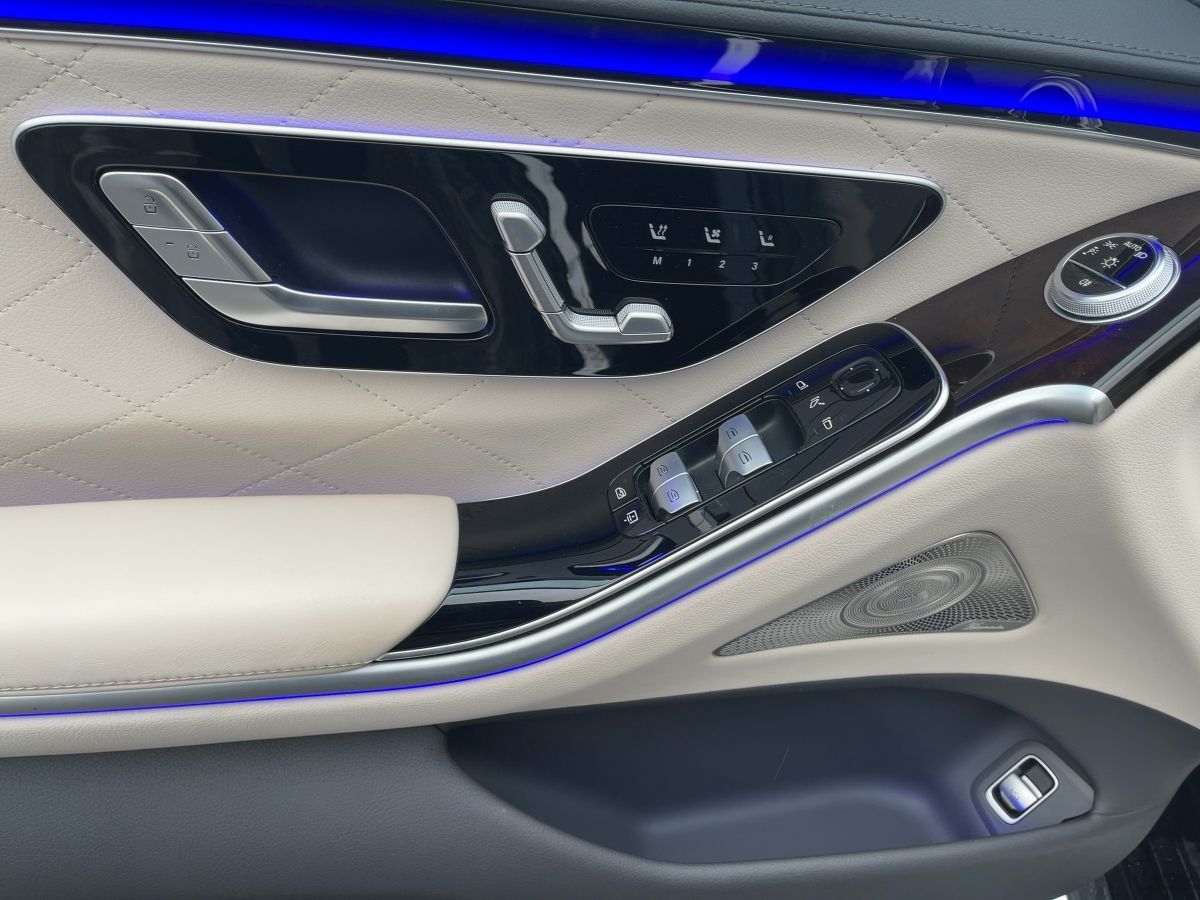 Fahrzeugabbildung Mercedes-Benz S 450 d 4M lang AMG/Chauffeur/Fond-Ent./Pano