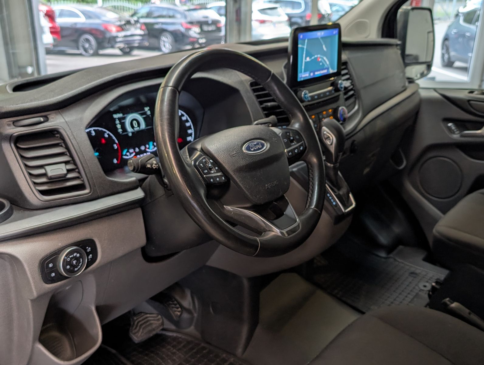 Fahrzeugabbildung Ford Transit Custom 280 L1 Trend Regal LED KAMERA ACC