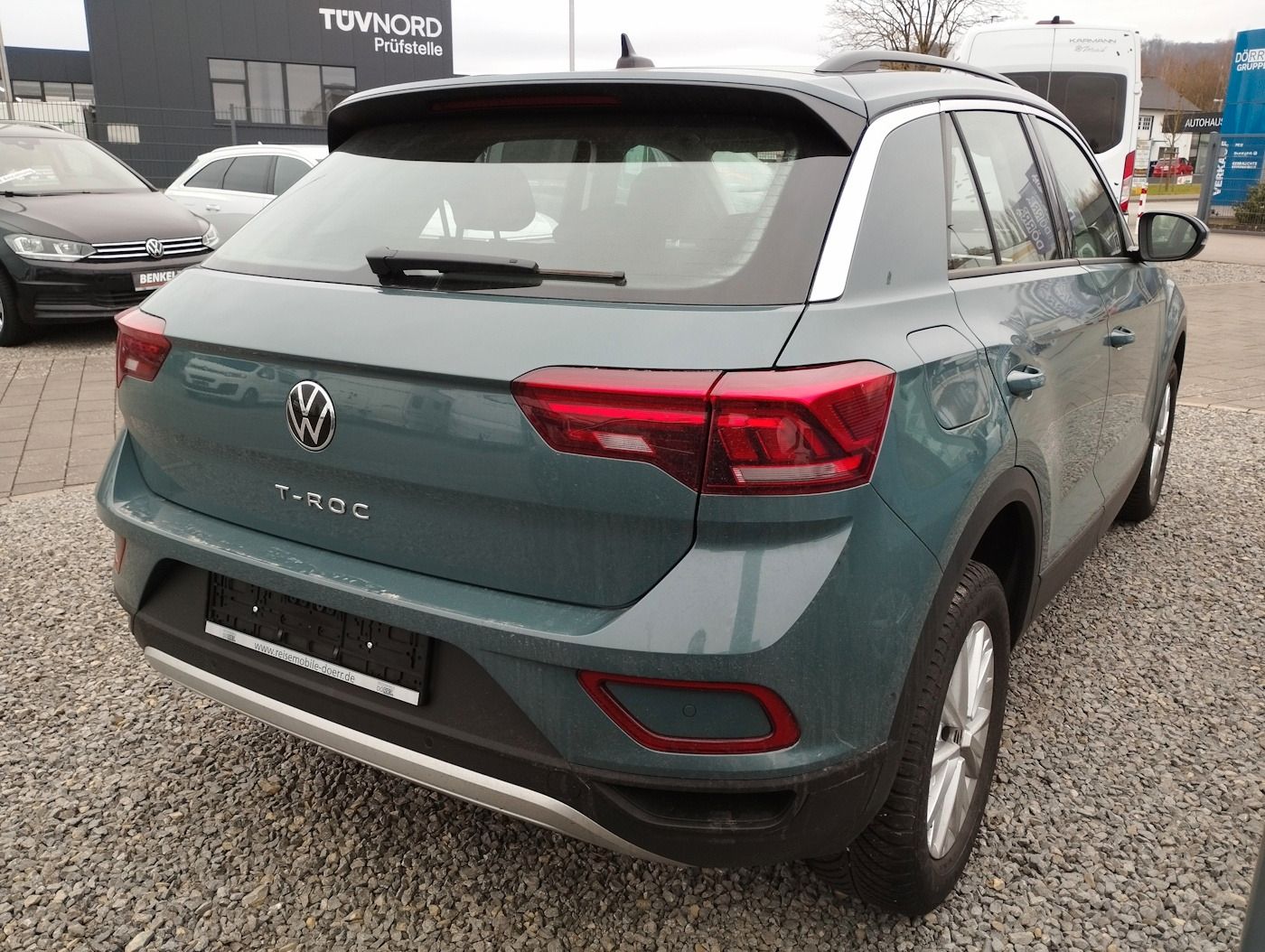 Fahrzeugabbildung Volkswagen T-Roc 1.5 Life NEU42T AHK Standhz ACC LED Kamera