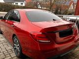 Mercedes-Benz E 400 d 4MATIC Autom. - - Mercedes-Benz E 400 mit Diesel-Antrieb: Limousine