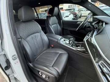 BMW X7 M50i Gestik Laser Soft-Close KUNDENAUFTRAG