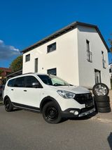 Dacia Lodgy TCe 130 Stepway/AHK/NAVI/SHZ - Dacia Duster: Kombi