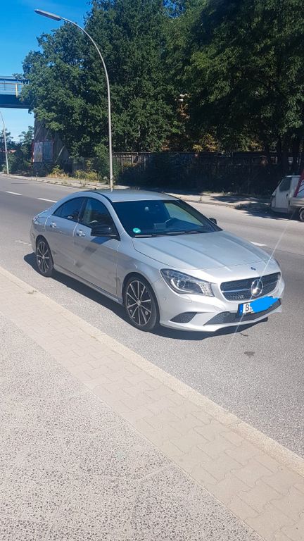 Image of Mercedes-Benz CLA 180