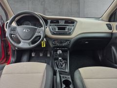 Fahrzeugabbildung i20 blue Trend Apple CarPlay Android Auto SHZ Le