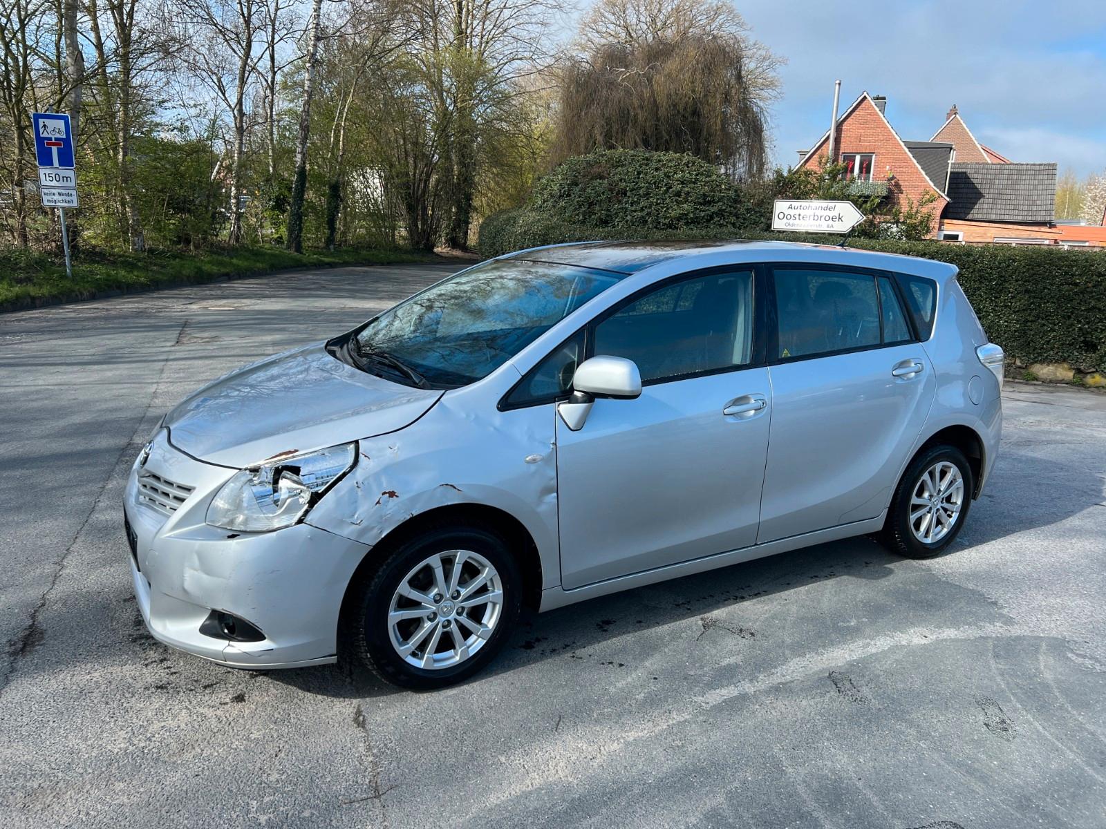 Toyota Verso Life 1.8  7-Sitze / Panorama