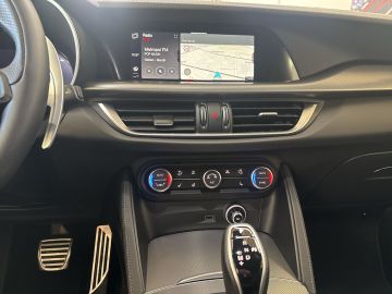 Alfa-Romeo Stelvio - 11