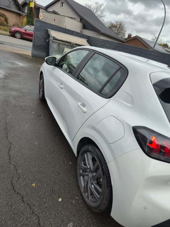 Image of Peugeot 208