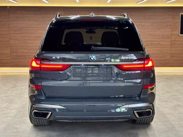 BMW X7 M50 - 8