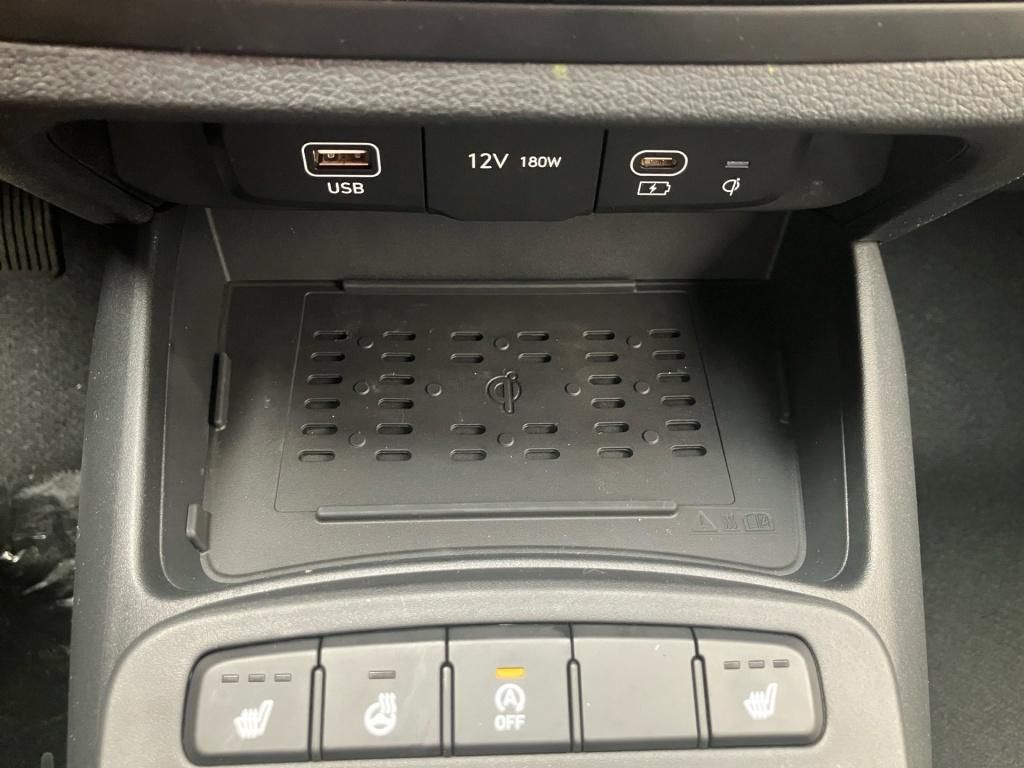Fahrzeugabbildung Hyundai i10 Navi SHZ KAM PDC SpurH