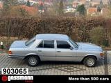 Mercedes-Benz 450 SE Limousine W116 - Mercedes-Benz 450 mit Benzin-Antrieb: Limousine