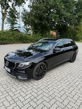 Mercedes-Benz E 350 d T AMG, 20 Zoll, AHK, Ambiente,LED - Mercedes-Benz E 350 aus 2020