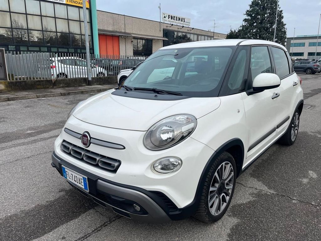 Image of Fiat 500L Cross