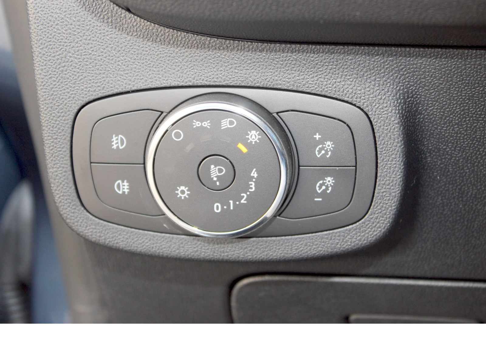 Fahrzeugabbildung Ford Fiesta Titanium