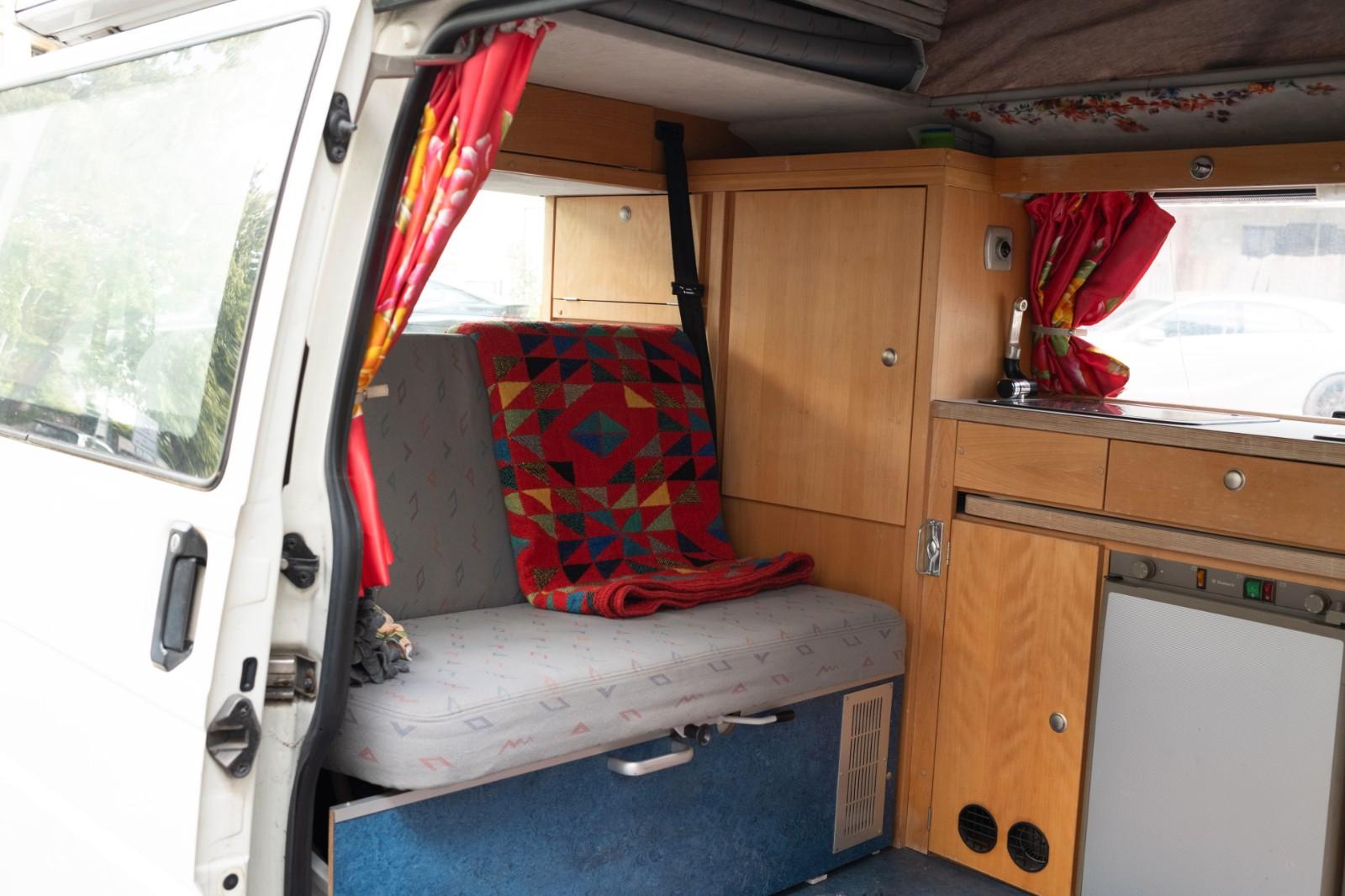 Volkswagen VW Bus T4 Camper Aufstelldach Küche 4 Personen