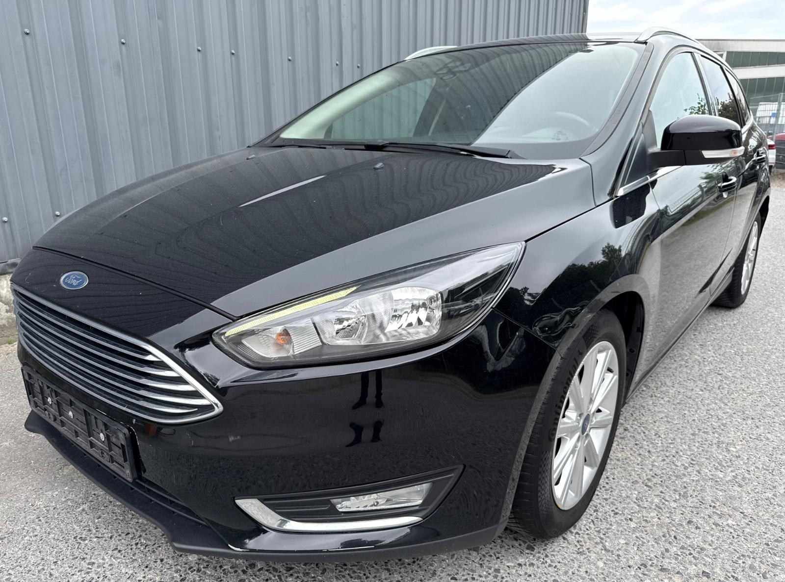 Ford Focus Turnier Titanium Aut Klimaaut,Shz,Temp,Alu