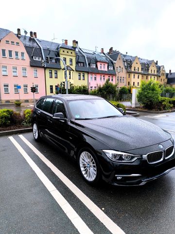 BMW 320d Touring Luxury Line Luxury Line